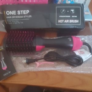One Step Hair Dryer & Styler